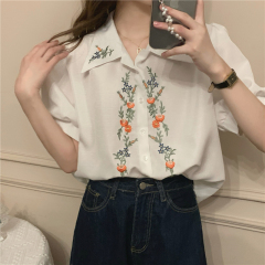Real price! Korean vintage floral embroidery short sleeve shirt women's summer French bubble sleeve shirt