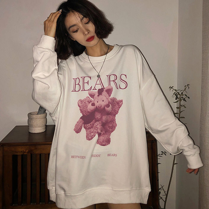 Little bear round neck women's 2021 spring and Autumn New Korean loose BF Hong Kong retro Pullover Top