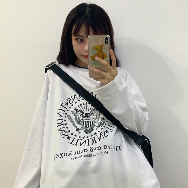 Long sleeve top women's autumn / winter 2020 Korean dark letter print loose round neck T