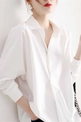 2021 spring and autumn white shirt women's fashion Korean casual temperament loose niche design foreign style shirt