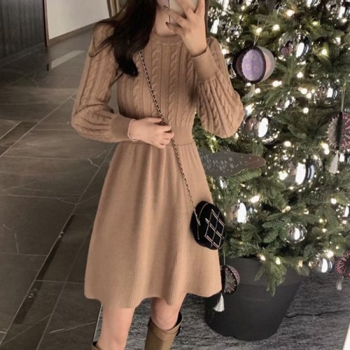 Knitted dress women's mid autumn and winter long slim fit and versatile foreign style retro port style small man bottomed sweater skirt