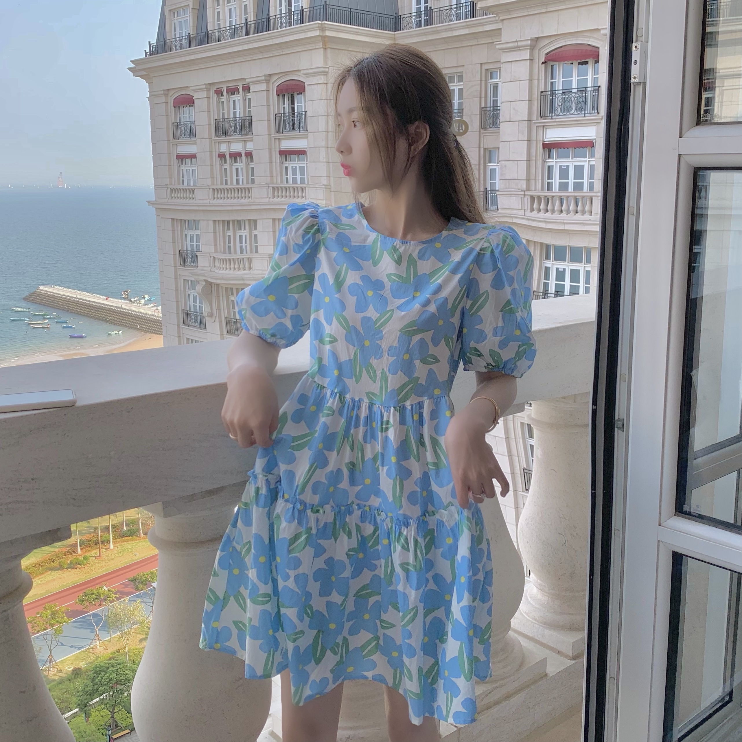 Real price high waist air show thin short sleeve fresh sweet fairy flower round neck dress