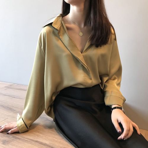 Silk satin shirt women's sense of design: new loose Long Sleeve Shirt Collar Chiffon Top in autumn