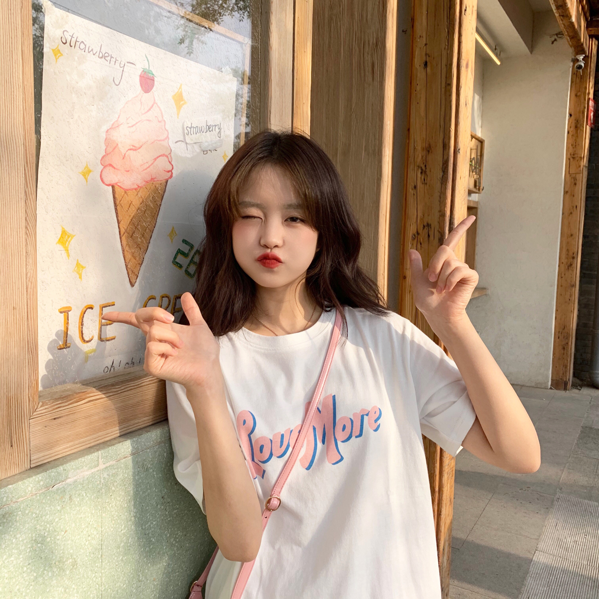 Pink letter print simple round neck casual loose short sleeve T-shirt for women