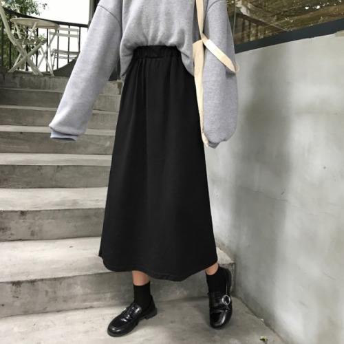 2021 new autumn Korean hip covering skirt high waist medium length skirt long student skirt in spring shows thin women's trend