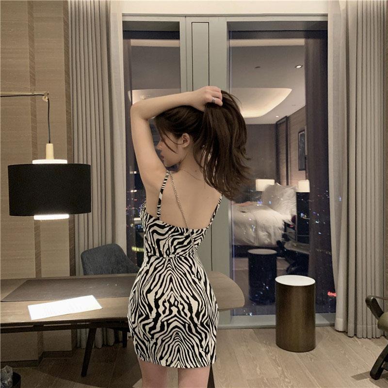 Suspender dress zebra pattern tiaodi close waist show thin temperament tight buttocks sexy off shoulder goddess model dress summer