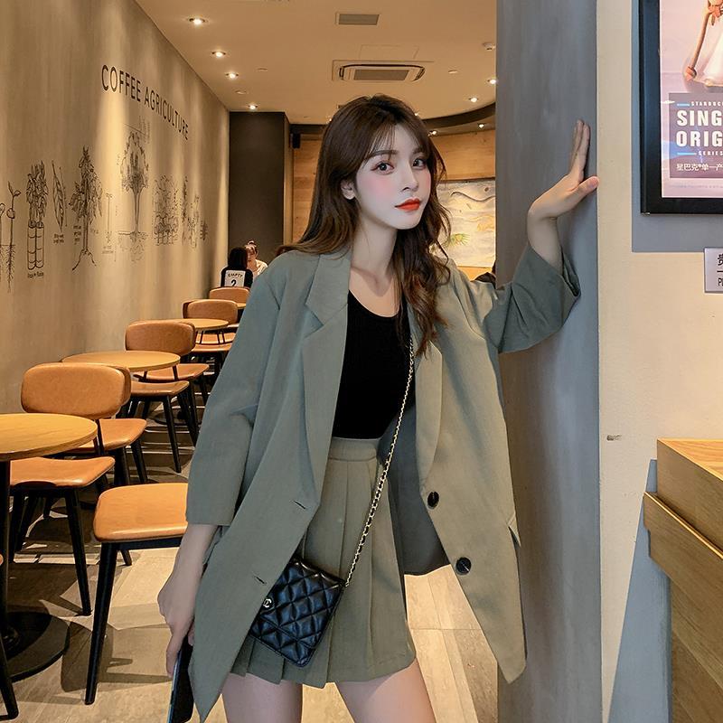 Suit women autumn 2020 new Korean long sleeve top coat pleated skirt two piece suit