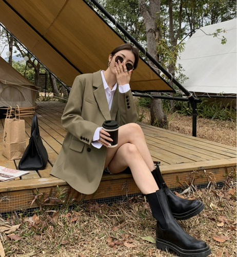 Fried Street suit coat small woman 2021 new early spring and autumn thin temperament casual small suit