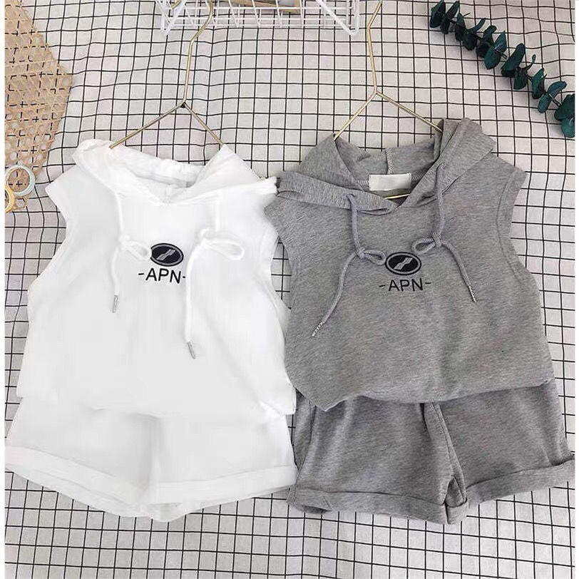 Children's boys' 2021 summer suit Korean print sleeveless hooded shorts two piece suit girls' foreign style suit fashion