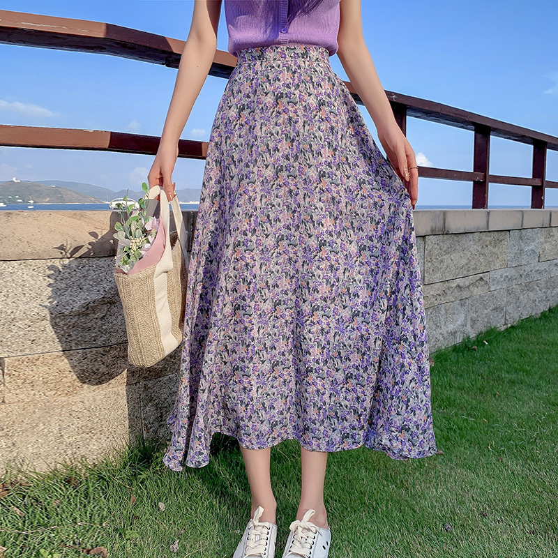 Hepburn fairy's Purple Floral Skirt can be sweet and foreign, small and tall