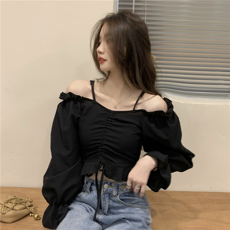 Real shot real price Korean adjustable shoulder belt pleated thin short shirt black gas off shoulder top