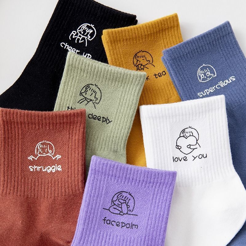 Hosiery children's Korean version of Chinese socks Japanese Korean version of chaoyuansufeng versatile wholesale short tube autumn and winter socks