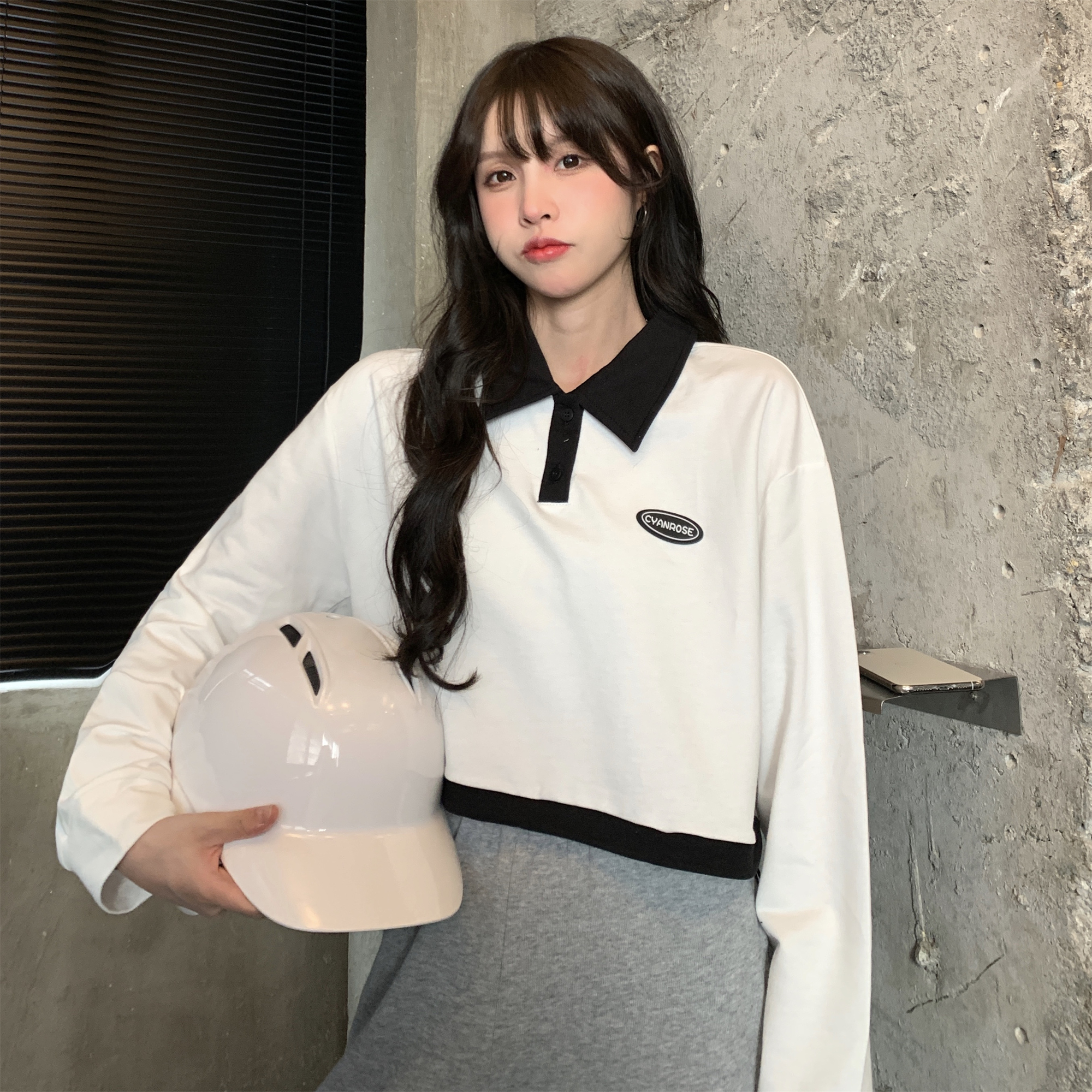 Real shot Polo neck tight loose waist T-shirt women's loose short style new design in spring and autumn, slim long sleeve top
