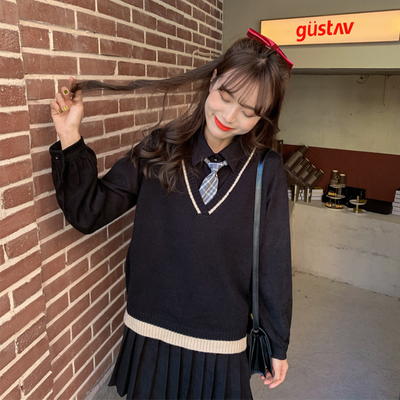 Real price shooting 20 autumn / winter college style Pleated Dress Blouse skirt + V-neck knitted vest 2-piece set