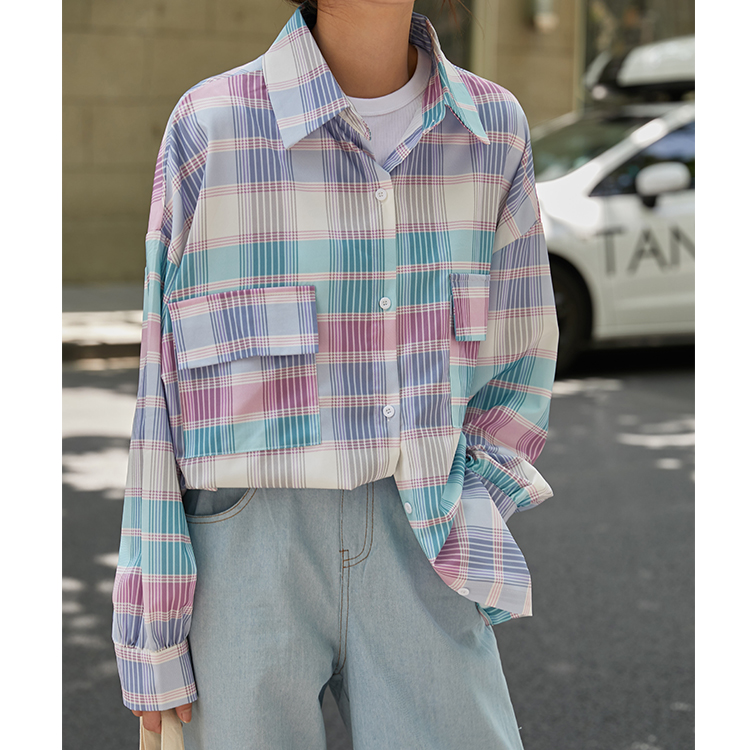 Real shooting of young girls in autumn fresh color rainbow Plaid Shirt women's loose long sleeve shirt coat