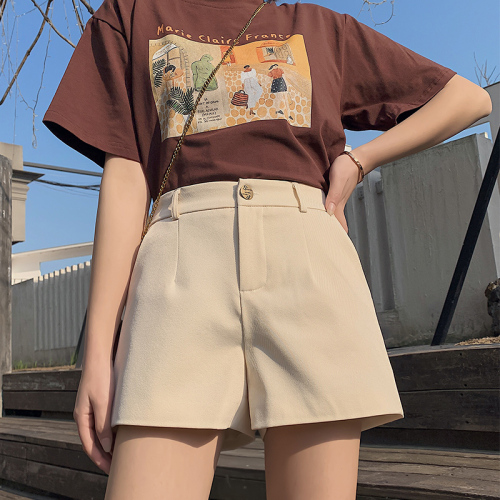 In spring and summer of 2021, wear versatile black high waist loose and slim casual elastic A-line Suit Shorts for women