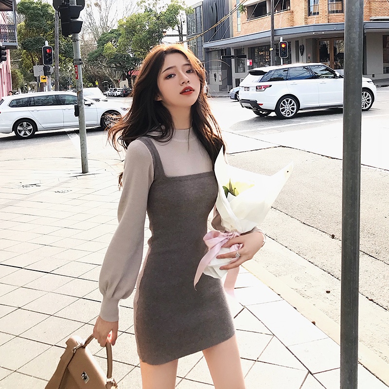 Autumn and winter 2021 new fake two piece knitted dress with tight and thin stitching strap backing and sweater skirt inside