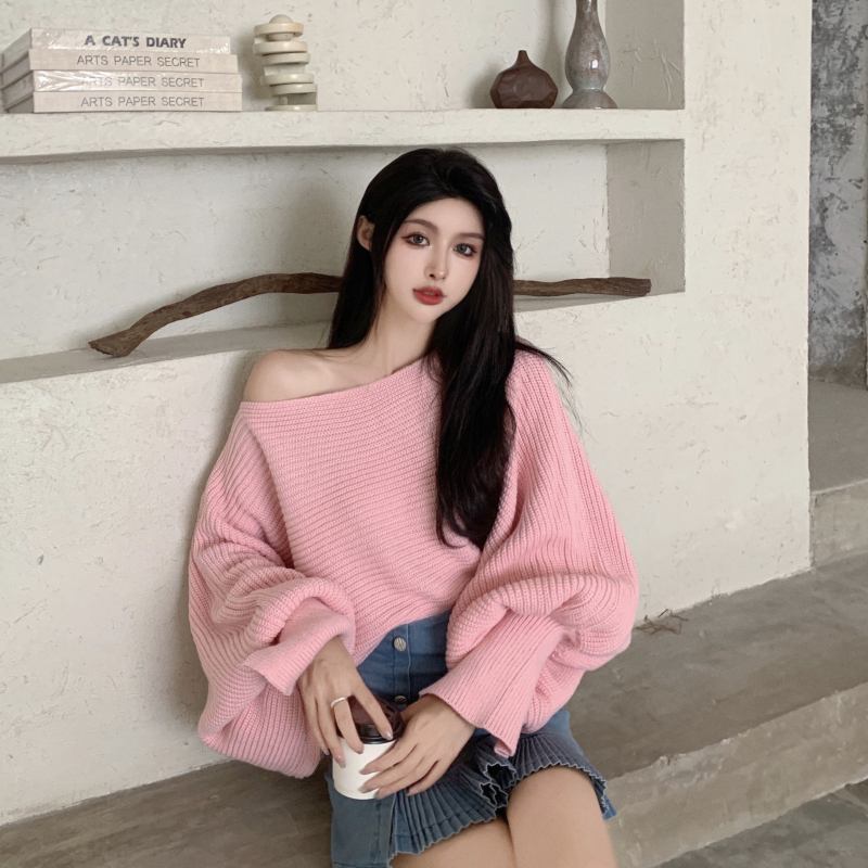 Real shot real price new autumn and winter new one shoulder languid style loose short Lantern Sleeve color matching sweater top woman
