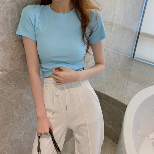 Real price round neck embroidery short T-shirt + elastic waist slit casual pants