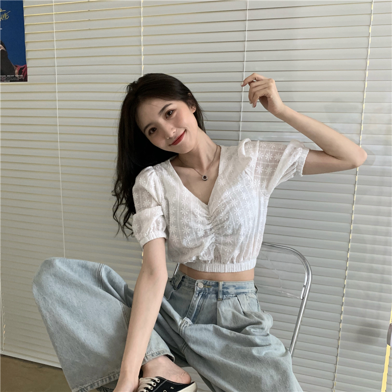 Real picture real price French girls' hollow embroidery V-neck bubble sleeve open navel short top