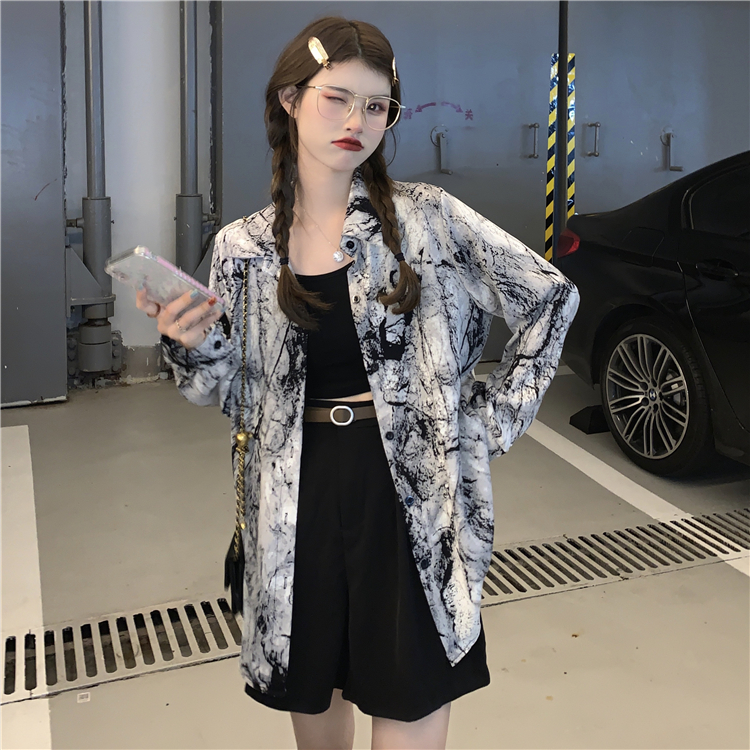 Real price real shot design, loose and thin shirt, women's vertical tie dyed sunscreen top, ice silk shirt