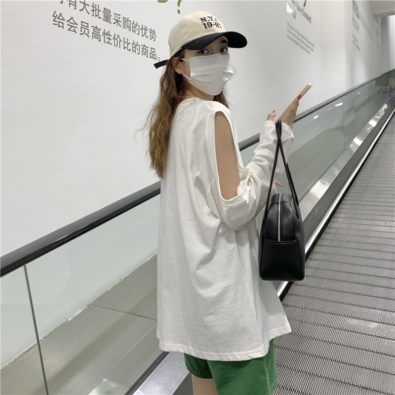 Real price dark gray retro loose Korean hollow out long sleeve diagonal shoulder leakage shoulder shirt off shoulder top