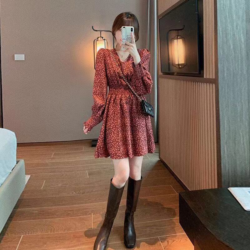 Broken flower Jumpsuit spring and autumn winter new Korean version design sense high waist slim long sleeve bottomed V-neck skirt