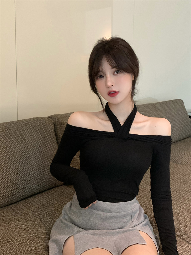 Real shot real price hanging neck long sleeve t sweet cool cover meat versatile top solid color thin woman