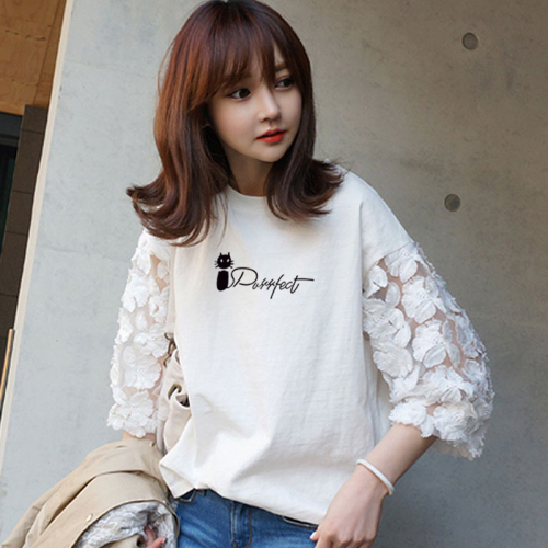 Spring and autumn Korean new loose seven point sleeve T-shirt women's white versatile bottomed shirt lace top