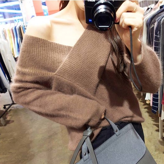Autumn and winter new sweater female Korean sexy big neck off shoulder mink hairy Pullover knitting