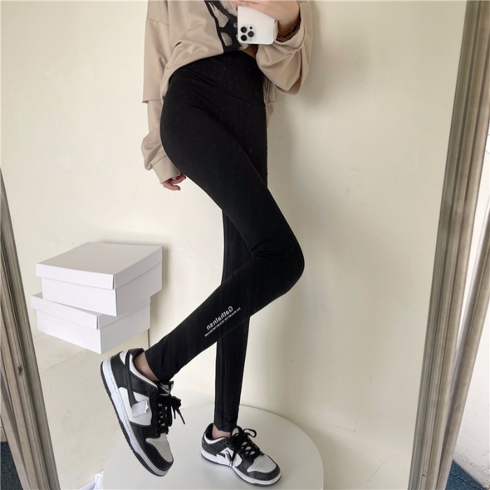 Real shooting special shark skin bottoming pants, wearing tight elastic fitness yoga pants and high waist abdominal pants