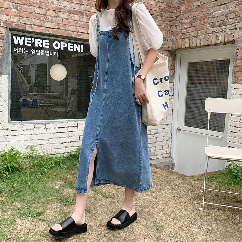 Real price: the new Korean version of 2021 age reducing denim suspender skirt