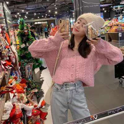 2021 new loose lazy wind V-Neck Sweater Coat women's Pink Korean version outer wearing knitted cardigan short top