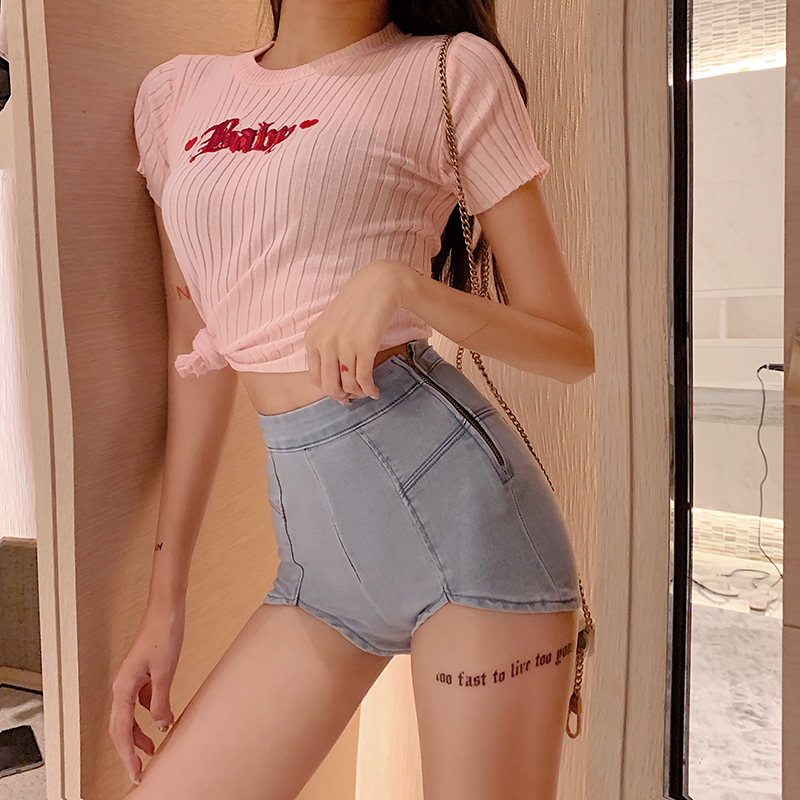 Real price! Hot girl fashion high waist small split Jeans Shorts sexy show thin hip hot pants trend