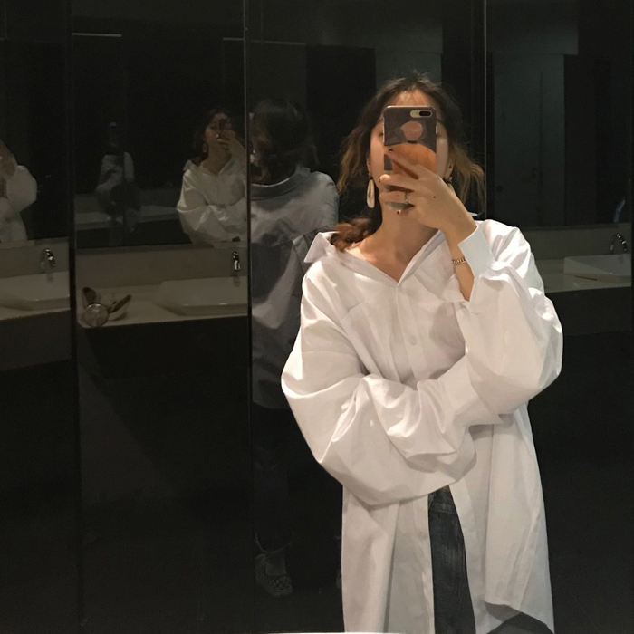 Han Chic's boyfriend's long shirt with loose sleeve