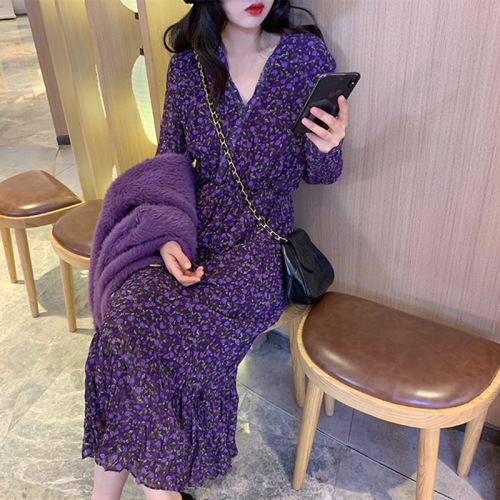 Purple Floral dress women's spring and autumn new style French retro V-neck waistband shows thin bottomed new skirt