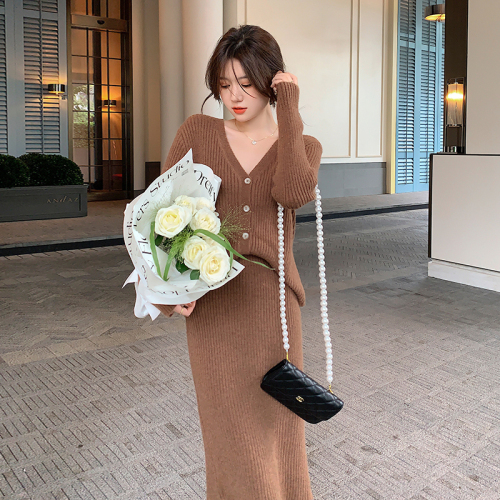 2021 actual shooting of autumn and winter new Korean chic temperament knitted cardigan + small split skirt two-piece suit