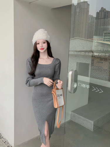 Real price and real shooting new French retro waist with thin temperament long split square neck knitted dress