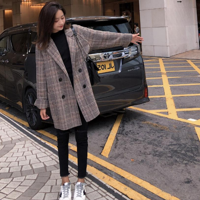 Chic Korean loose Plaid Wool Coat female short small suit wool coat student autumn and winter new style