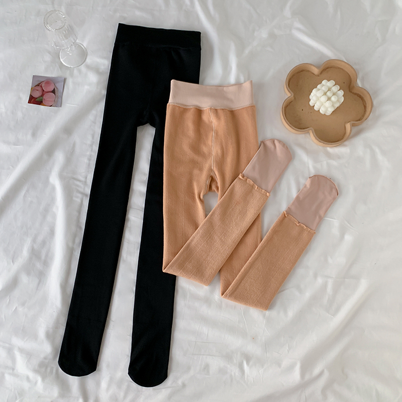 The real shooting special price is not reduced. Women's feet are warm and solid color thick autumn trousers are worn outside in autumn and winter