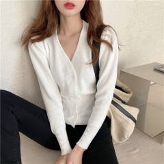 Real price V-neck bubble sleeve knitted cardigan