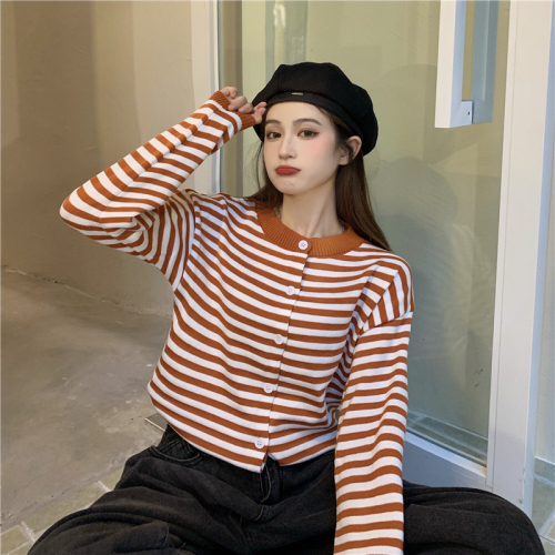 Real shooting real price autumn and winter new leisure stripe long sleeve versatile knitted Cardigan Jacket Women
