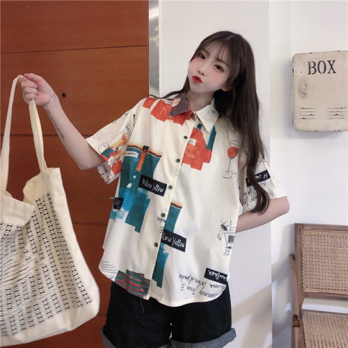 Live shooting small video new Korean version loose and versatile design sense small crowd shirt westernized shirt