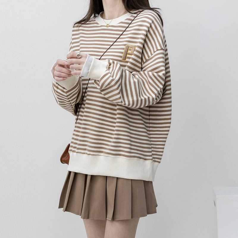 Official figure real price autumn new thin sweater women's round neck fake two striped embroidered jacket