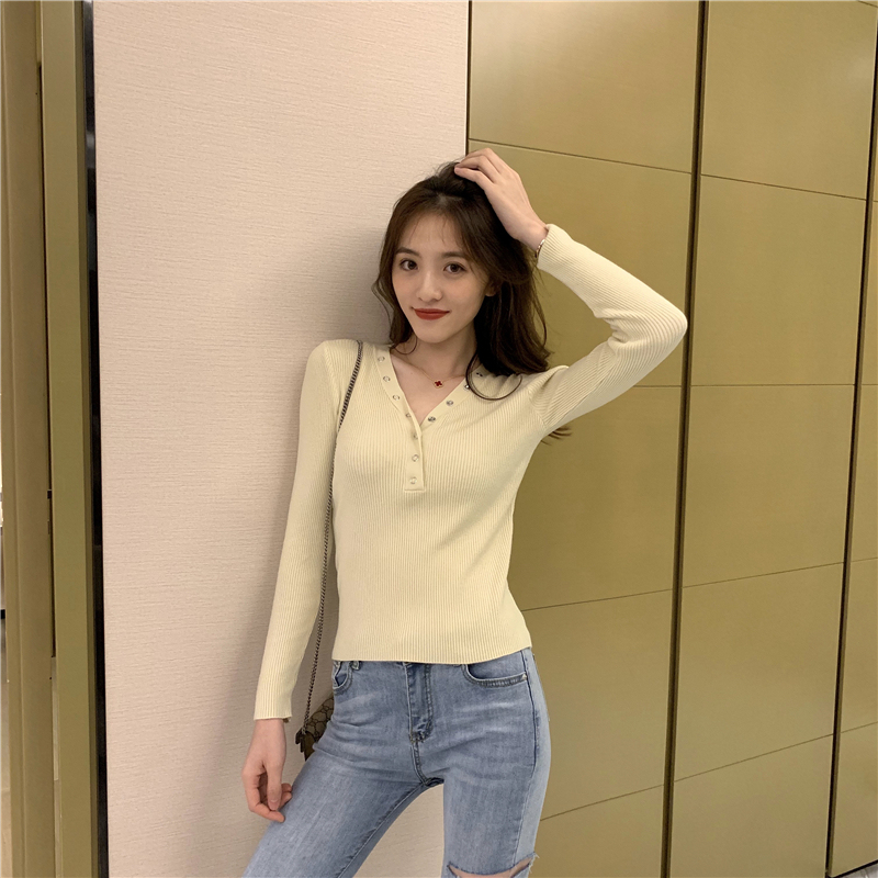 Real price ins net red design V-neck T-shirt early autumn new long sleeve bottom coat