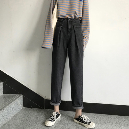 Real-price Korean version of autumn women's wear with high waist, loose legs, thin and wide legs, BF straight barrel, nine-cent jeans