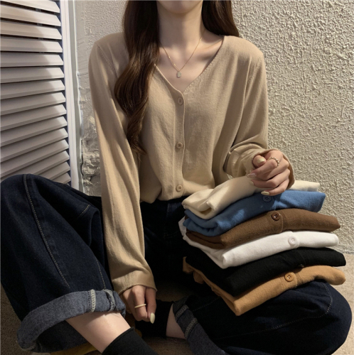 Real shooting and real price new Korean loose solid color V-Neck long sleeve knitted cardigan for women