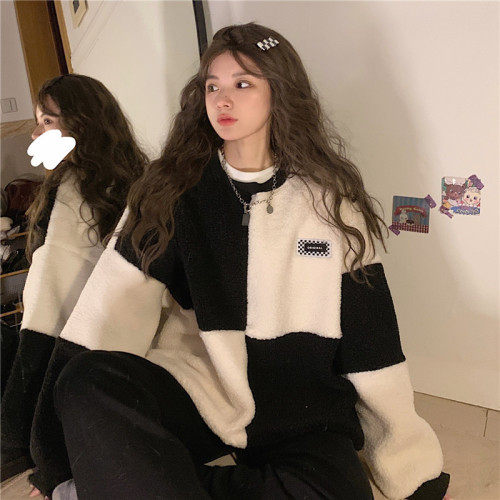 Real shooting lazy wind contrast color lamb wool sweater women's autumn and winter thickened Plush coat loose trendy coat