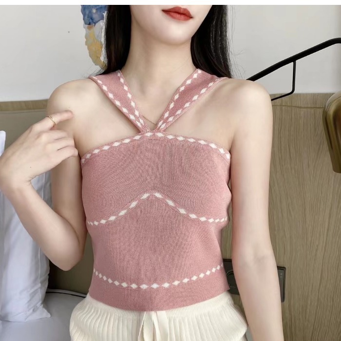 Korean knitted suspender vest for women to wear in summer, small, fresh and sweet outside, slim inside, slim short top design