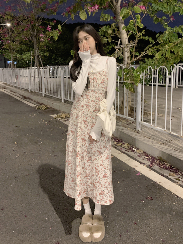 Real price Cherry Blossom thickened broken flower suspender dress + versatile curled skin bottom shirt
